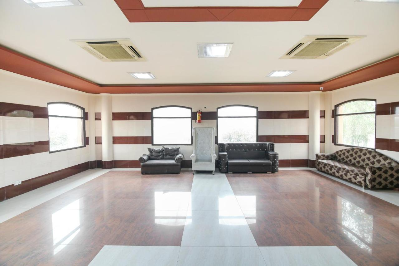Capital O 68148 Hotel Shree Jee Palace Ghaziabád Exteriér fotografie